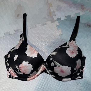 Victoria’s Secret PINK Flower Bra - NWOT